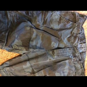 Express Men’s blue camp cargo short size 34